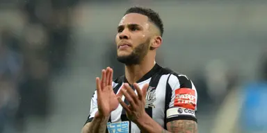 Liverpool target Jamaal Lascelles says he is staying put at Newcastle