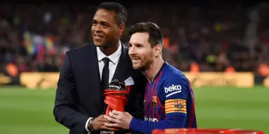 Patrick Kluivert backing Liverpool to win the Premier League