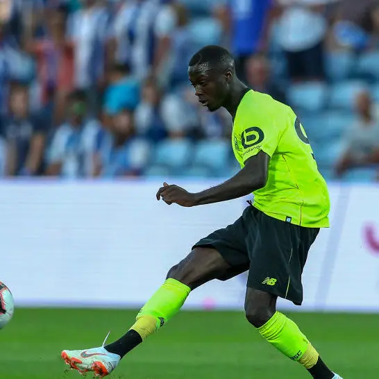 Manchester United reportedly have bid for Liverpool target Pepe rejected