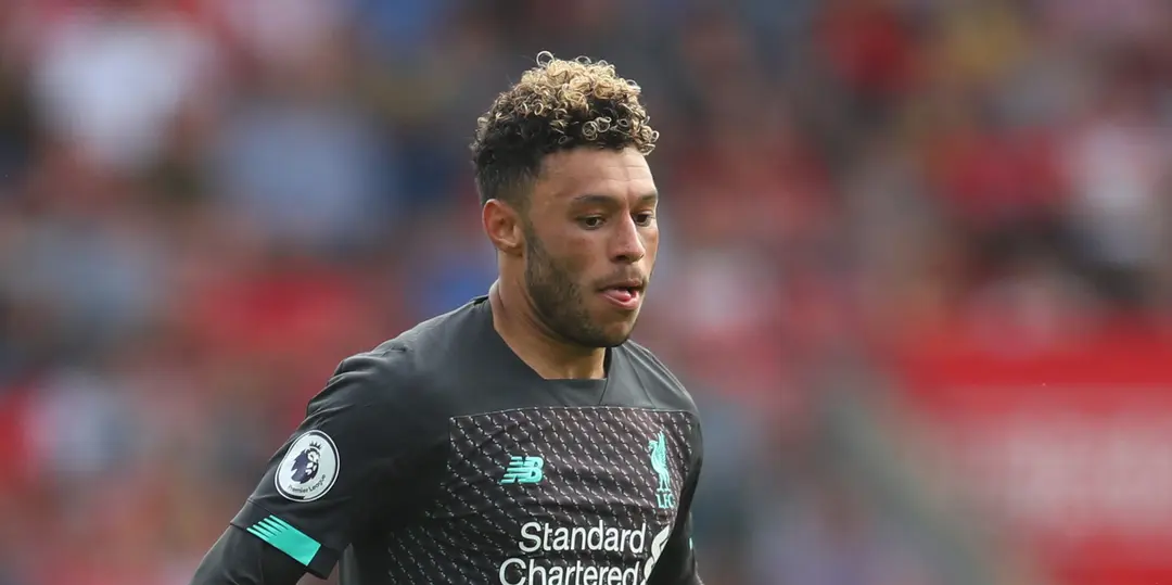 These Liverpool fans react as Oxlade-Chamberlain signs new contract