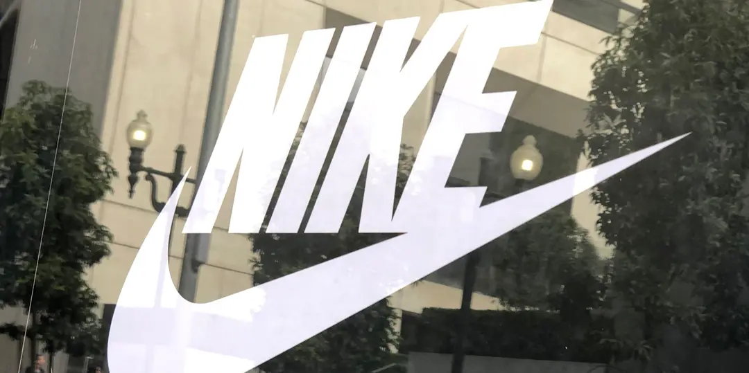 Liverpool close in on kit deal with Nike