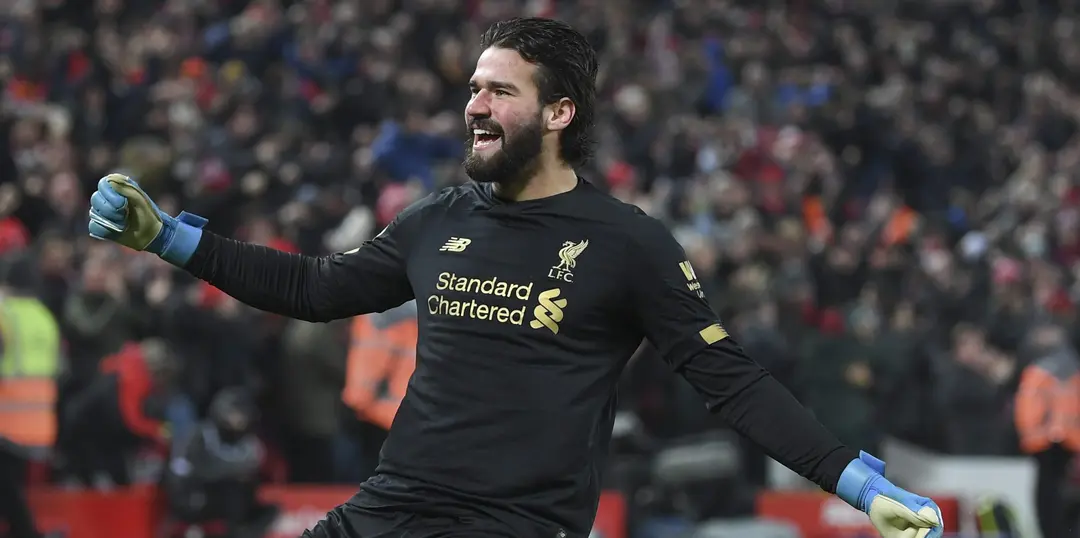 Liverpool fans react to “iconic” Alisson celebration against Man United