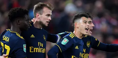 Liverpool aiming to complete double swoop for Arsenal pair