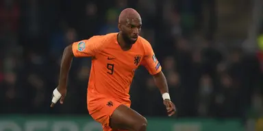 Liverpool fans love Babel’s hilarious Europa League antics