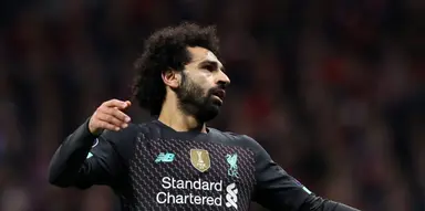 Liverpool fans highlight ‘ridiculous’ Salah foul that summed up Atletico loss