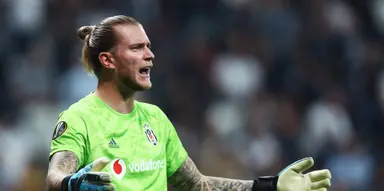 Wolves agree deal to sign Loris Karius on loan