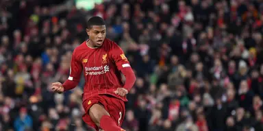 Pundit raises concerns about future of Liverpool youngster Brewster