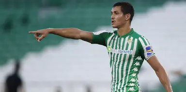 Liverpool linked with move for Real Betis defender Aissa Mandi