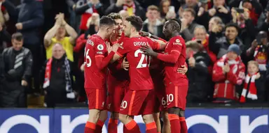 Mark Lawrenson backs ‘free-scoring’ Liverpool for EPL victory