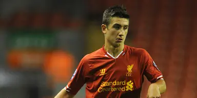 Liverpool youngster signs new deal