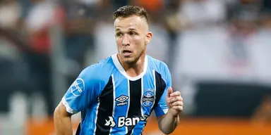 Liverpool should look to Gremio’s Arthur to replace Coutinho