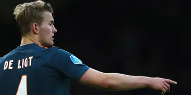 Koeman urges de Ligt to make a decision