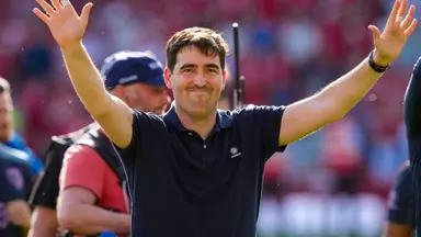 Premier League possession: Andoni Iraola waving to supporters after a Premier League match